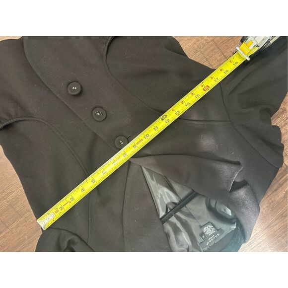 Sandro Sportswear Classic Black Fitted Three Button Knit Blazer - Size Medium - Picture 6 of 6